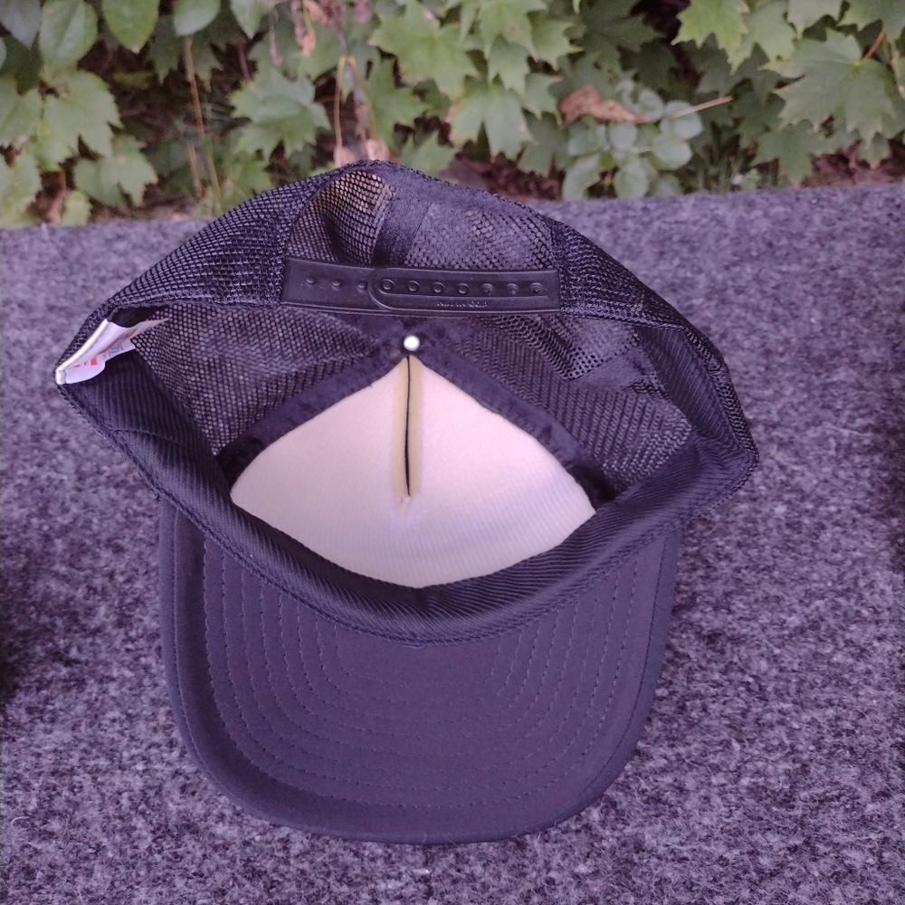 Vintage Trucker Hat - Picture 4 of 4
